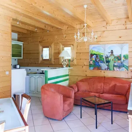Familial A Avec Piscine Chalet *